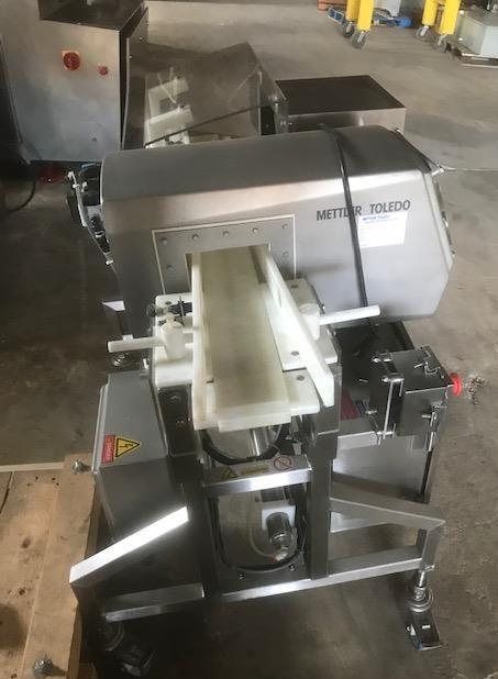 METTLER TOLEDO SAFELINE METAL DETECTOR SL2000